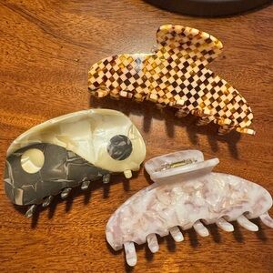 FREE WITH PURCHASE Trio of Chic Hair Clips